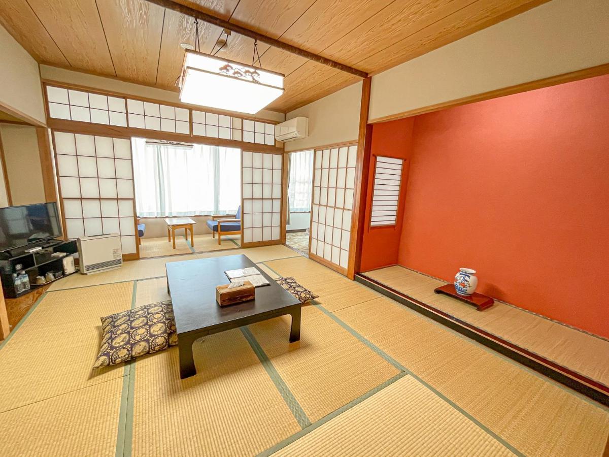Hotel & Resort Kiyomizu Bozanso Nagano Buitenkant foto